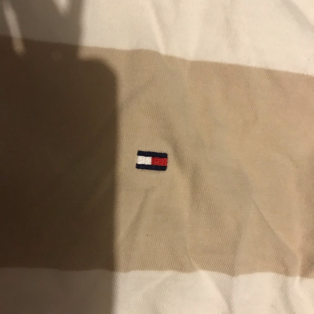 Tommy Hilfiger T Shirt - Picture 2 of 3